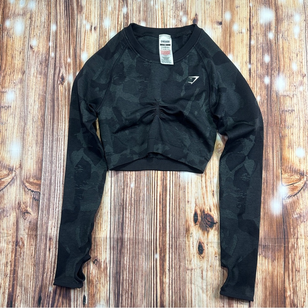 Gymshark Adapt Camo Seamless Long
Sleeve Cropped Top Size XS